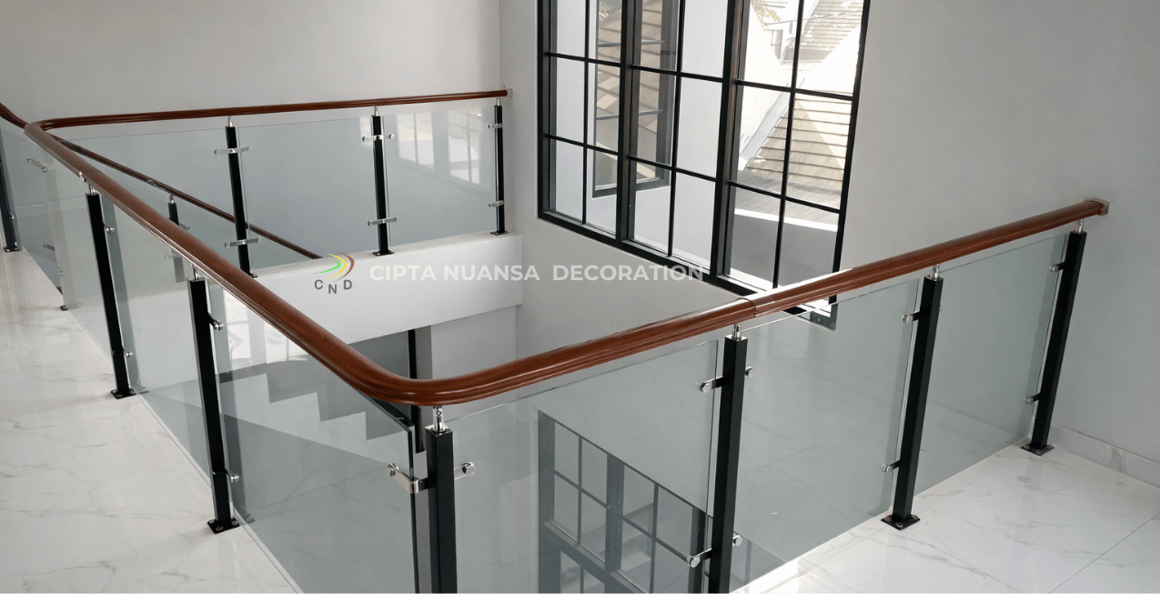 Pemasangan Railing Hitam Hitam