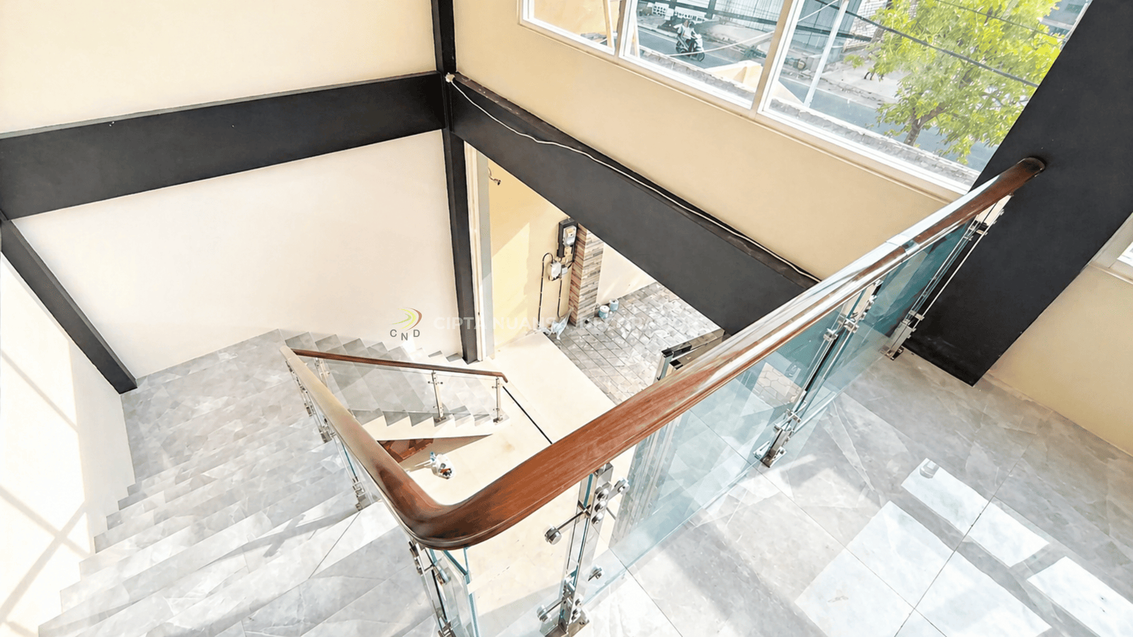 Pemasangan Railing Kaca CNR 141