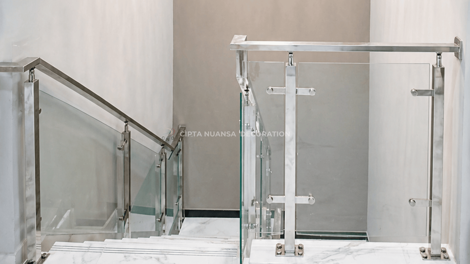 Pemasangan Railing Kaca CNR 192